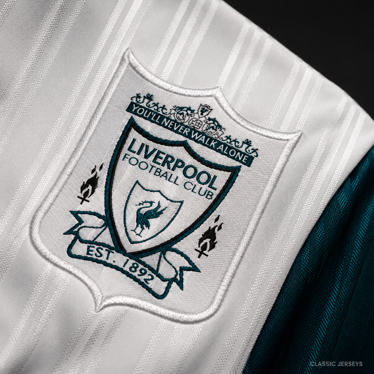 Liverpool Retro Away Soccer Jersey 1995–1996