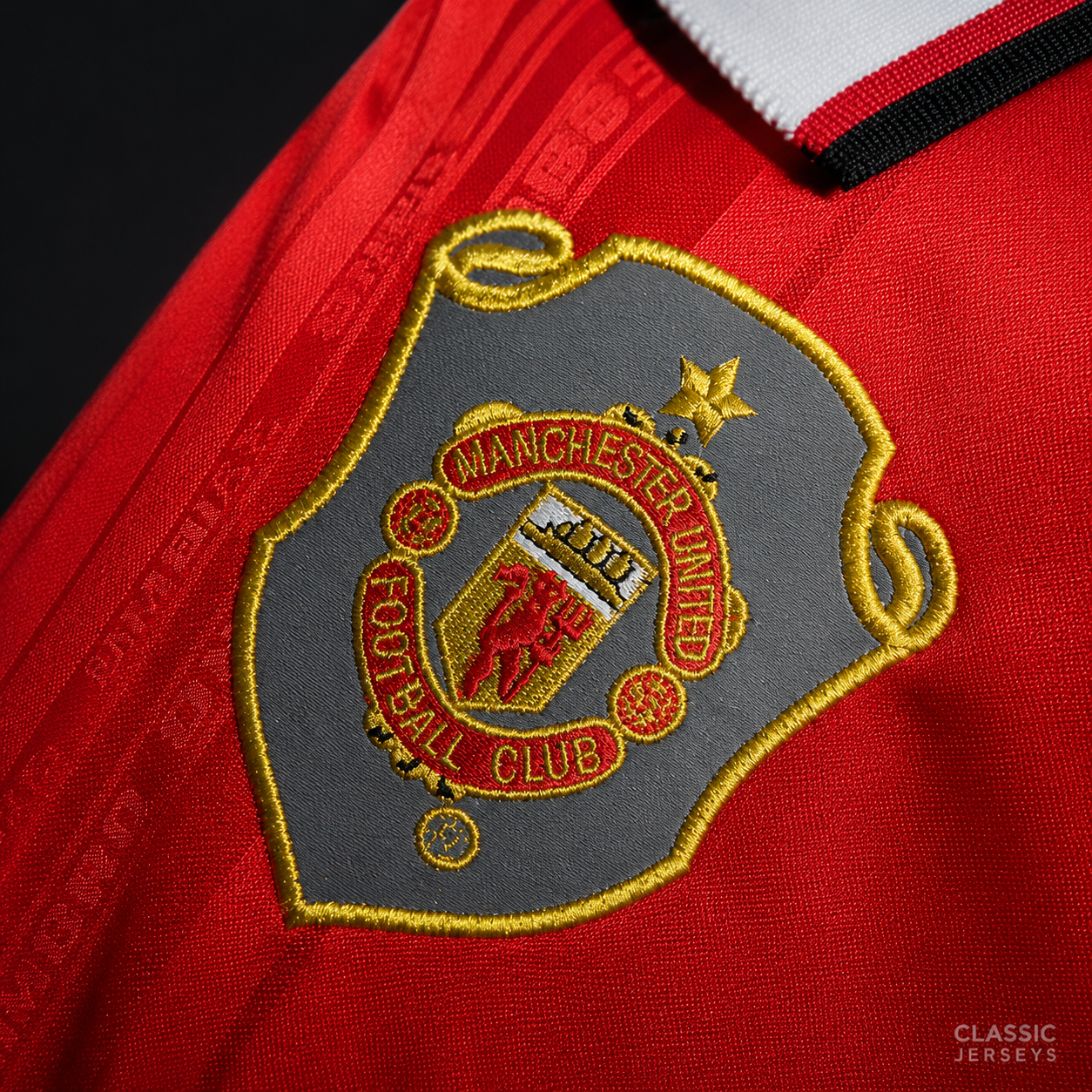 Manchester United Retro Home Soccer Jersey 1999–2000